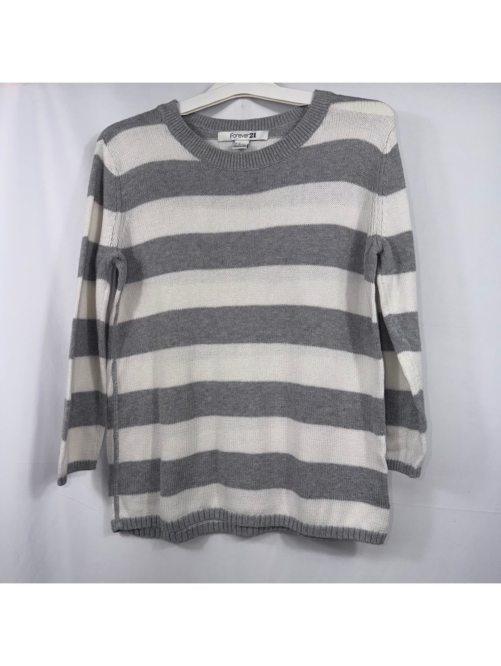 Forever 21 Gray White Striped Sweater Small